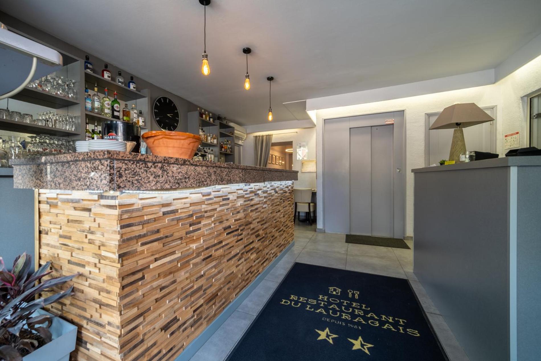Hotel Restaurant Du Lauragais Logis De France Villefranche-de-Lauragais Ngoại thất bức ảnh
