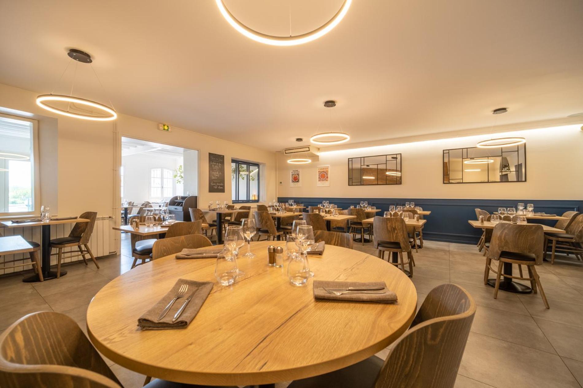 Hotel Restaurant Du Lauragais Logis De France Villefranche-de-Lauragais Ngoại thất bức ảnh