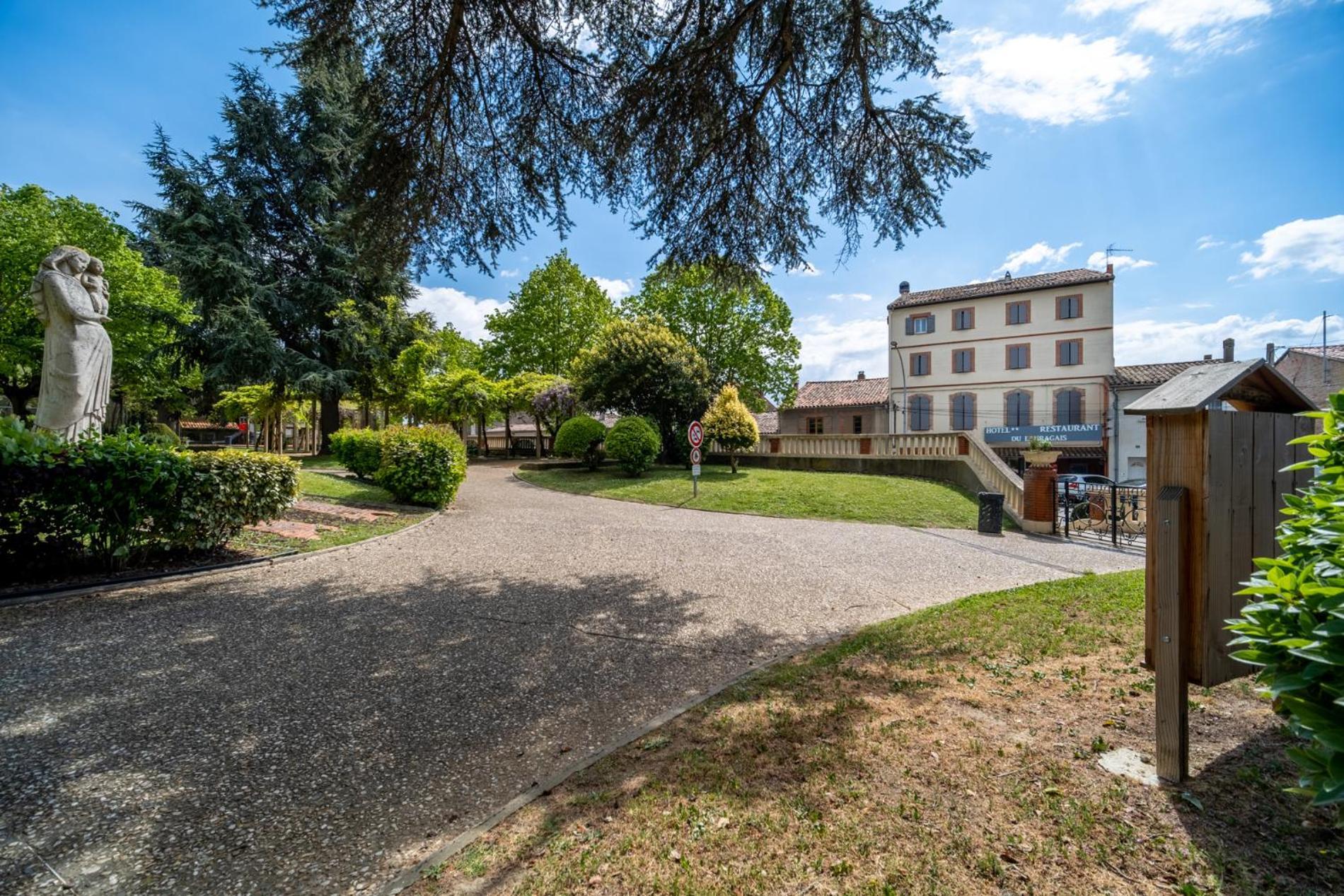 Hotel Restaurant Du Lauragais Logis De France Villefranche-de-Lauragais Ngoại thất bức ảnh