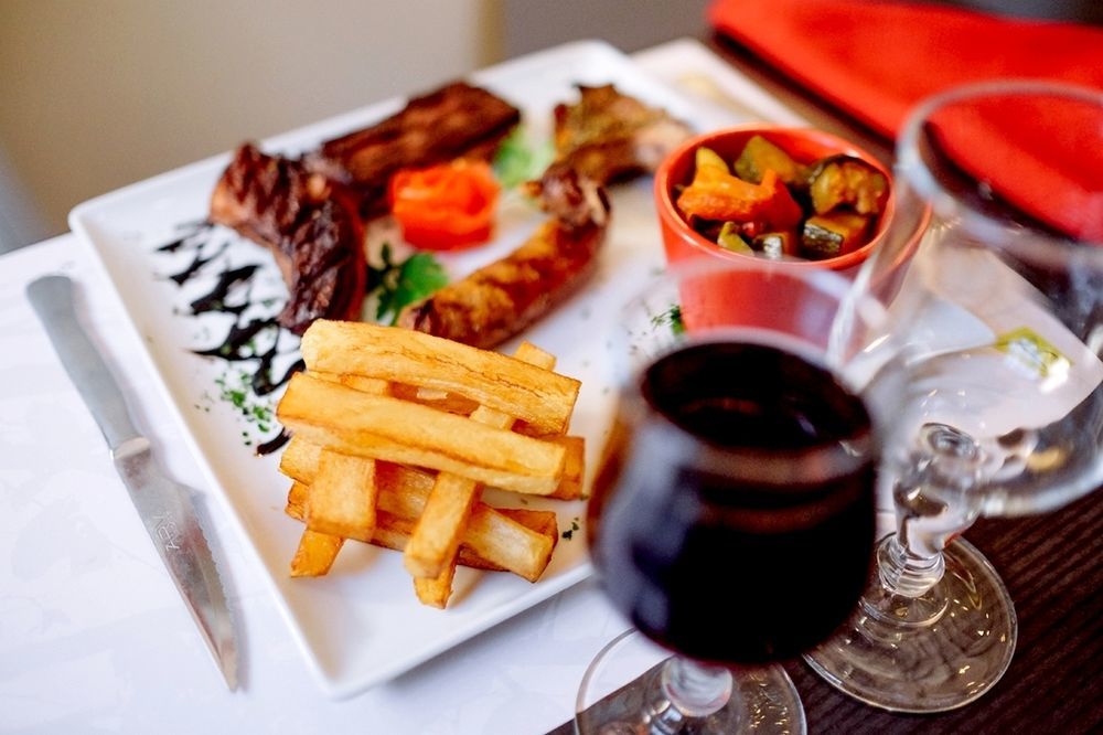 Hotel Restaurant Du Lauragais Logis De France Villefranche-de-Lauragais Ngoại thất bức ảnh